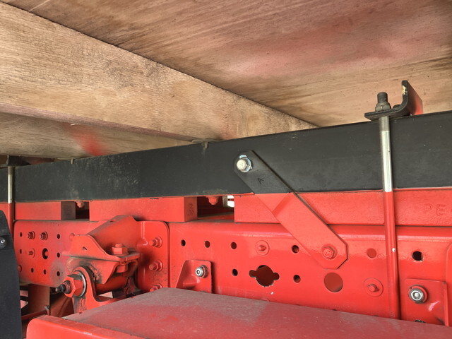 三菱ふそうキャンタークレーン4段小型（2t・3t）[写真24]