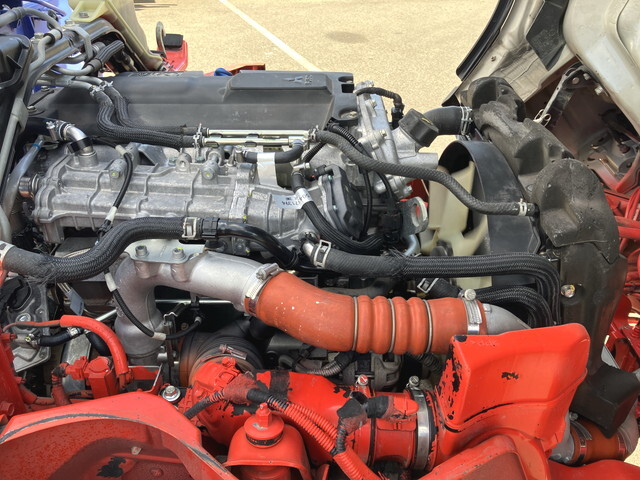 三菱ふそうキャンタークレーン4段小型（2t・3t）[写真28]