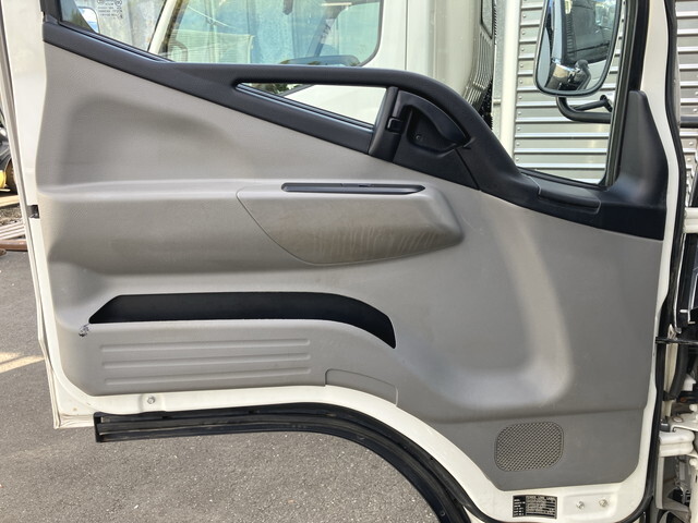 三菱ふそうキャンタークレーン4段小型（2t・3t）[写真30]