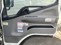 三菱ふそうキャンタークレーン4段小型（2t・3t）[写真32]