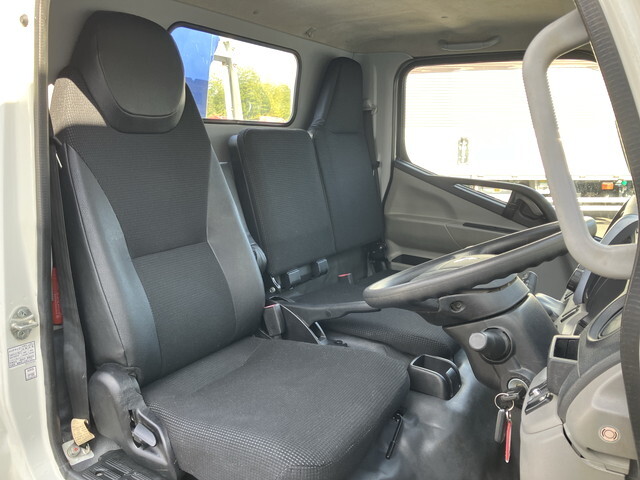 三菱ふそうキャンタークレーン4段小型（2t・3t）[写真34]