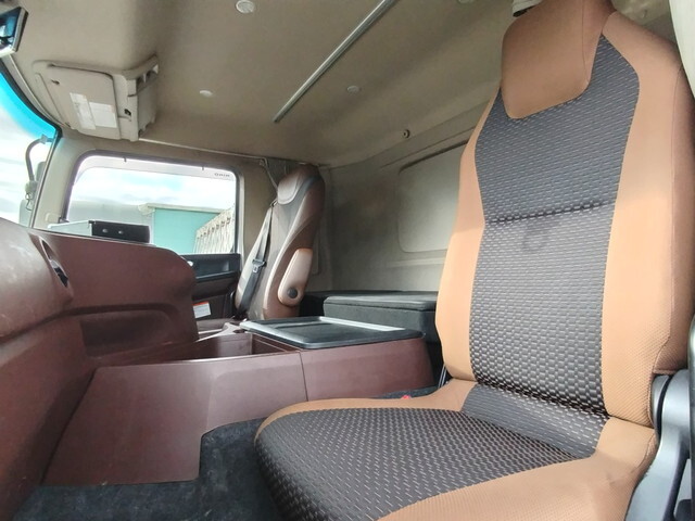 日野プロフィア冷凍車（冷蔵車）大型（10t）[写真24]