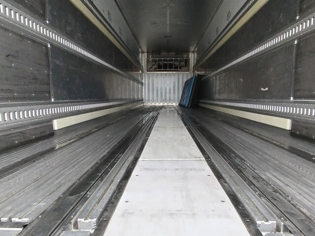 日野プロフィア冷凍車（冷蔵車）大型（10t）[写真07]