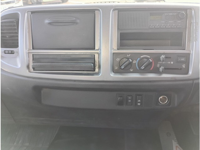 日野レンジャーダンプ中型（4t）[写真26]