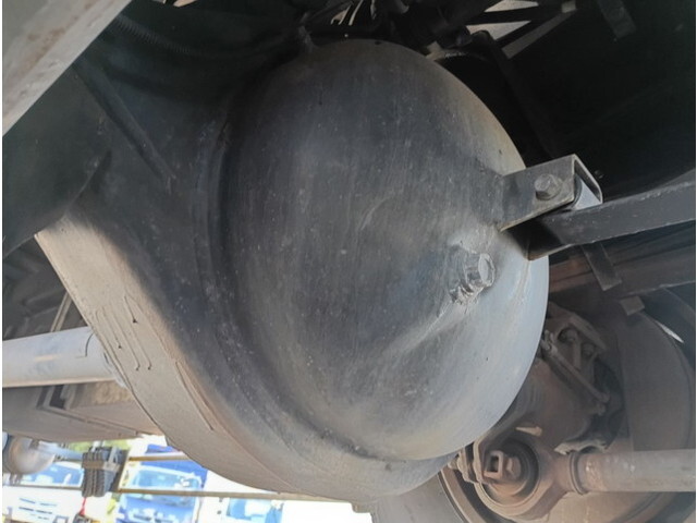 いすゞギガアルミブロック大型（10t）[写真18]