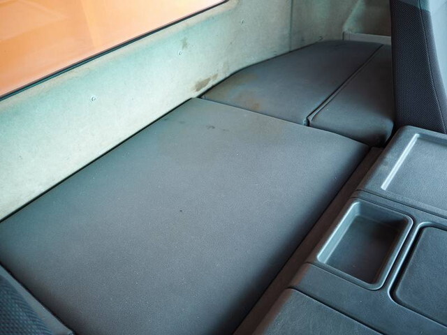 三菱ふそうスーパーグレートダンプ大型（10t）[写真37]