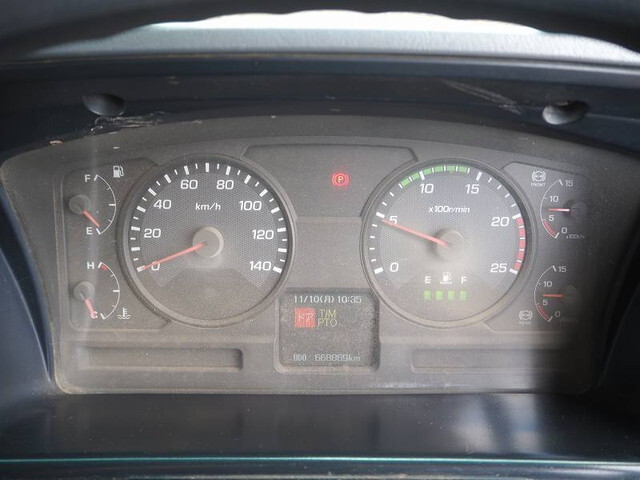 三菱ふそうスーパーグレートダンプ大型（10t）[写真39]