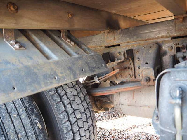 三菱ふそうキャンタークレーン3段小型（2t・3t）[写真22]