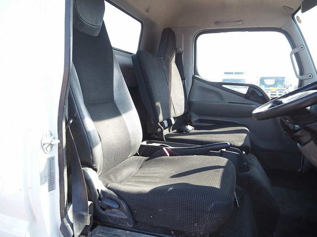 三菱ふそうキャンタークレーン3段小型（2t・3t）[写真32]