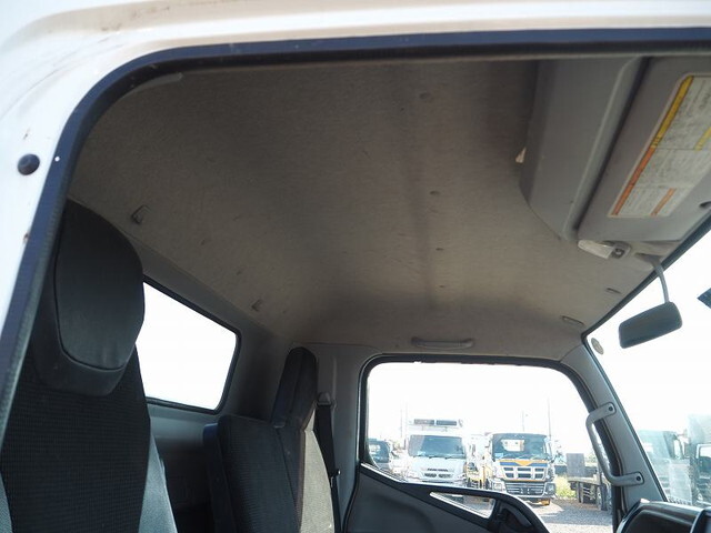 三菱ふそうキャンタークレーン3段小型（2t・3t）[写真33]