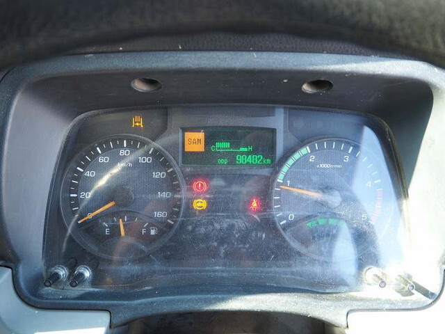 三菱ふそうキャンタークレーン3段小型（2t・3t）[写真38]