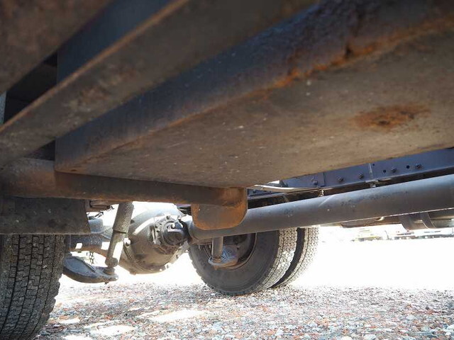 UDトラックスコンドルキャリアカー小型（2t・3t）[写真26]