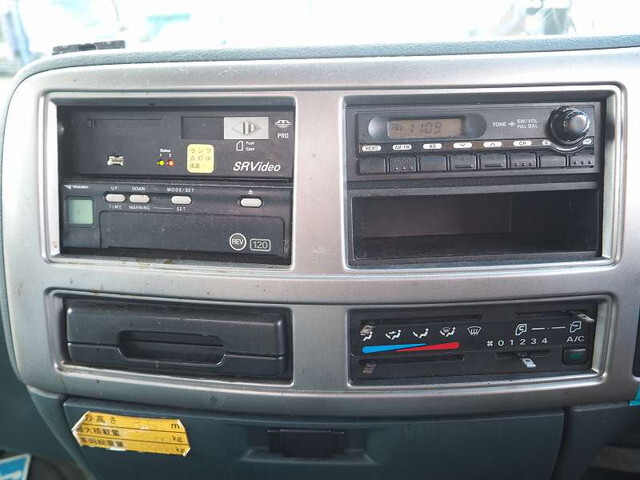 UDトラックスコンドルキャリアカー小型（2t・3t）[写真38]