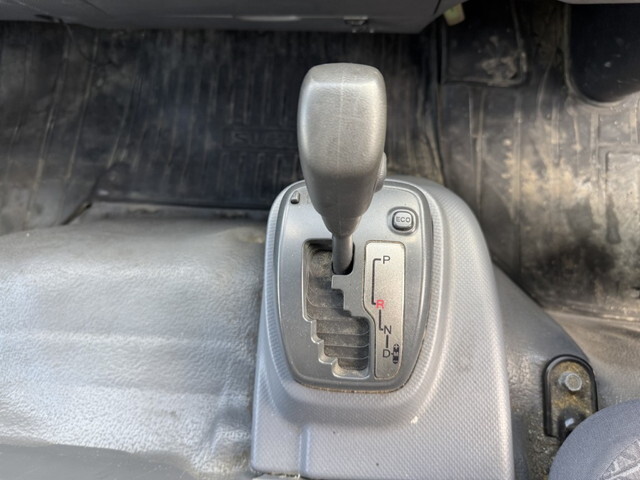 いすゞエルフ冷凍車（冷蔵車）小型（2t・3t）[写真25]