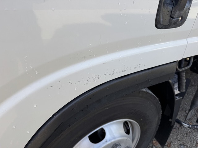 いすゞエルフ冷凍車（冷蔵車）小型（2t・3t）[写真40]