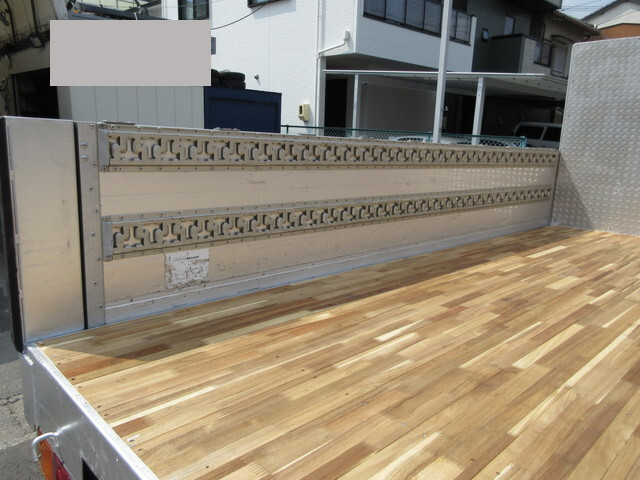 三菱ふそうキャンタークレーン5段小型（2t・3t）[写真11]