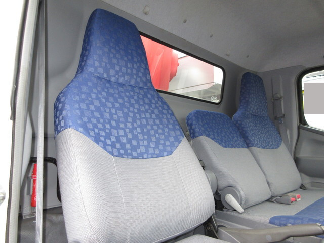 三菱ふそうキャンタークレーン5段小型（2t・3t）[写真23]