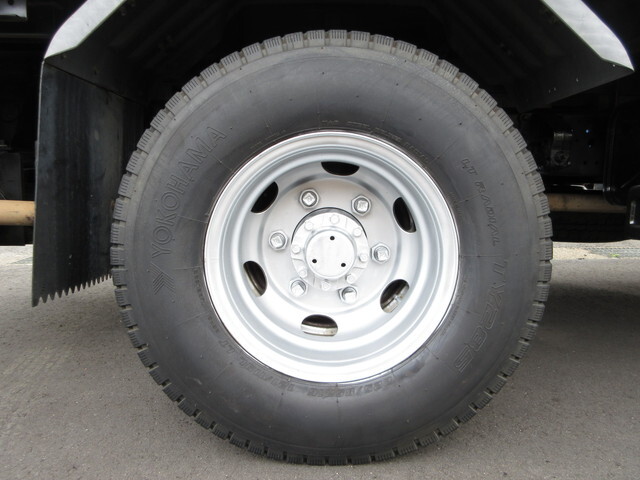 三菱ふそうキャンタークレーン5段小型（2t・3t）[写真33]