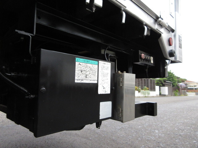 三菱ふそうキャンタークレーン5段小型（2t・3t）[写真36]