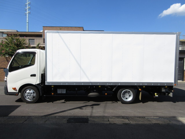 トヨタその他の車種パネルバン小型（2t・3t）[写真04]