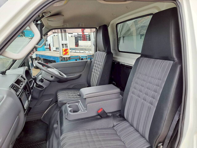 マツダボンゴカーテン車小型（2t・3t）[写真14]