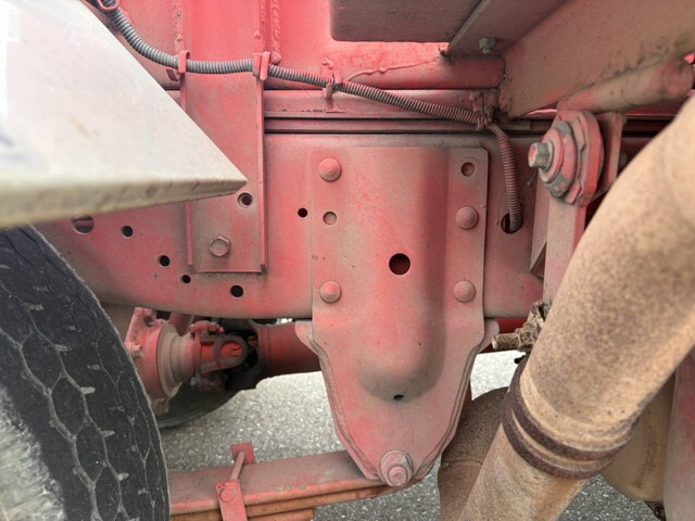 いすゞエルフコンテナ専用車小型（2t・3t）[写真18]