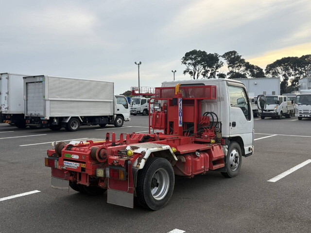 いすゞエルフコンテナ専用車小型（2t・3t）[写真02]