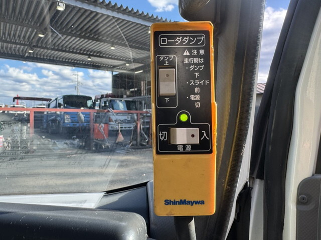 いすゞエルフローダーダンプ小型（2t・3t）[写真11]