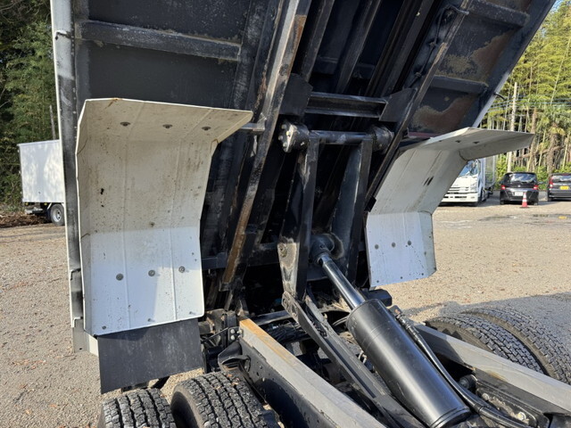 いすゞエルフローダーダンプ小型（2t・3t）[写真18]