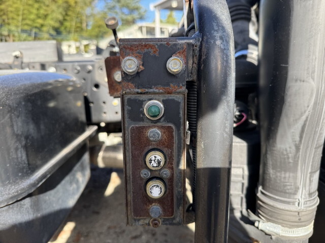 いすゞエルフローダーダンプ小型（2t・3t）[写真27]