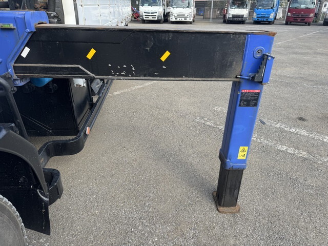 いすゞフォワードクレーン4段中型（4t）[写真29]