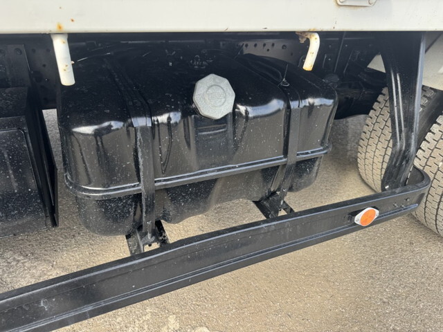 いすゞフォワードクレーン4段中型（4t）[写真34]