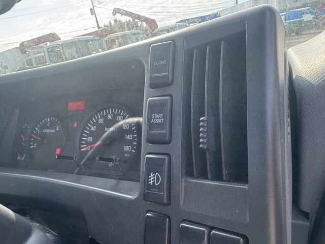 いすゞフォワードクレーン4段中型（4t）[写真08]