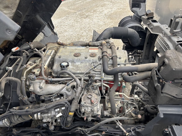 日野レンジャーアルミバン中型（4t）[写真24]