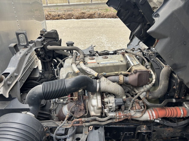 日野レンジャーアルミバン中型（4t）[写真27]