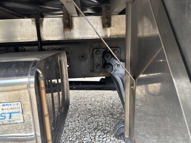日野レンジャーアルミバン中型（4t）[写真30]