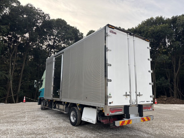 日野レンジャーアルミバン中型（4t）[写真04]