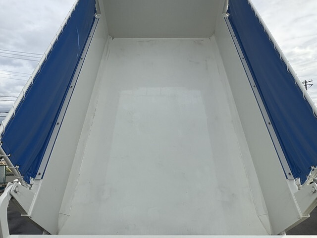 日野レンジャーダンプ増トン（6t・8t）[写真10]