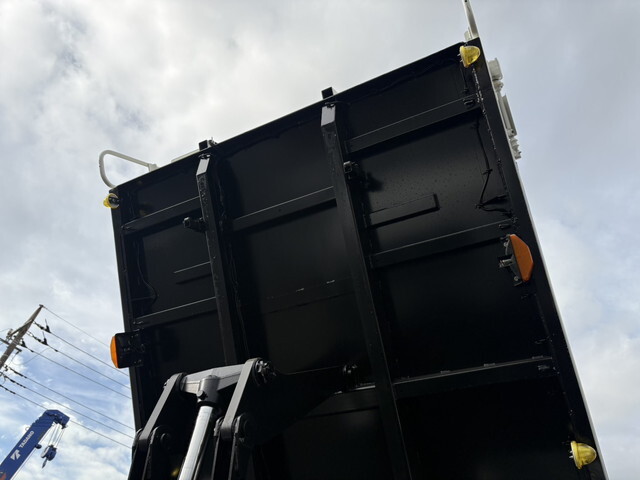 日野レンジャーダンプ増トン（6t・8t）[写真13]