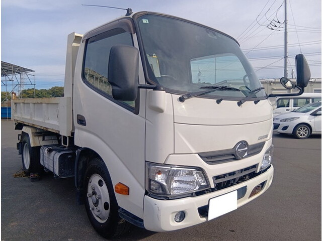 日野デュトロローダーダンプ小型（2t・3t）[写真03]