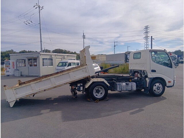 日野デュトロローダーダンプ小型（2t・3t）[写真08]