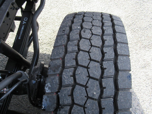 三菱ふそうファイタークレーン4段増トン（6t・8t）[写真19]