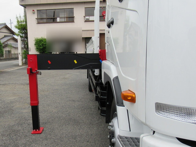 三菱ふそうファイタークレーン4段増トン（6t・8t）[写真22]