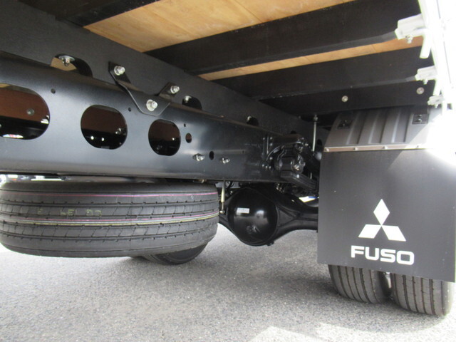 三菱ふそうファイタークレーン5段中型（4t）[写真16]