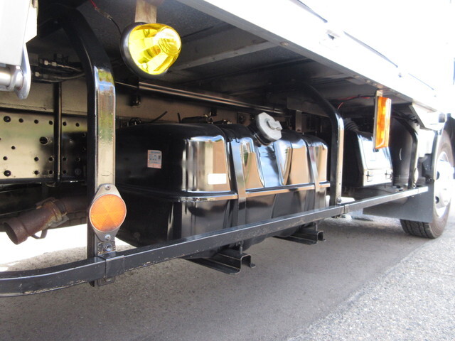 いすゞエルフアルミウイング小型（2t・3t）[写真39]