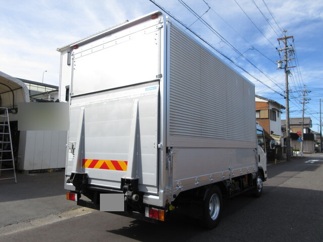 いすゞエルフアルミウイング小型（2t・3t）[写真04]