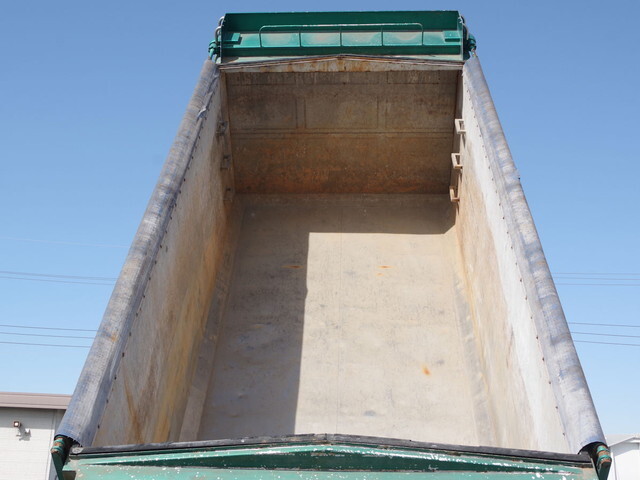 いすゞフォワード深ダンプ（土砂禁ダンプ）増トン（6t・8t）[写真05]