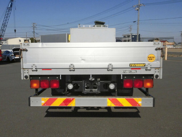 三菱ふそうファイターアルミブロック増トン（6t・8t）[写真06]