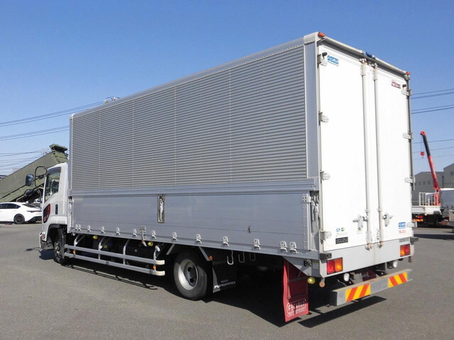 いすゞフォワードアルミウイング中型（4t）[写真02]