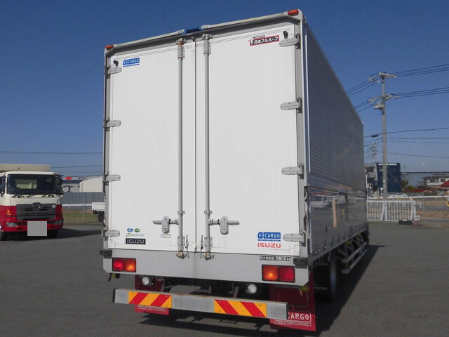 いすゞフォワードアルミウイング中型（4t）[写真06]